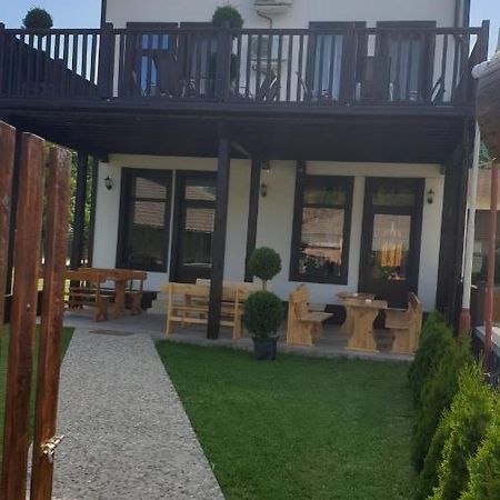 Бялата Къща Hotel Chakalarovo Eksteriør billede