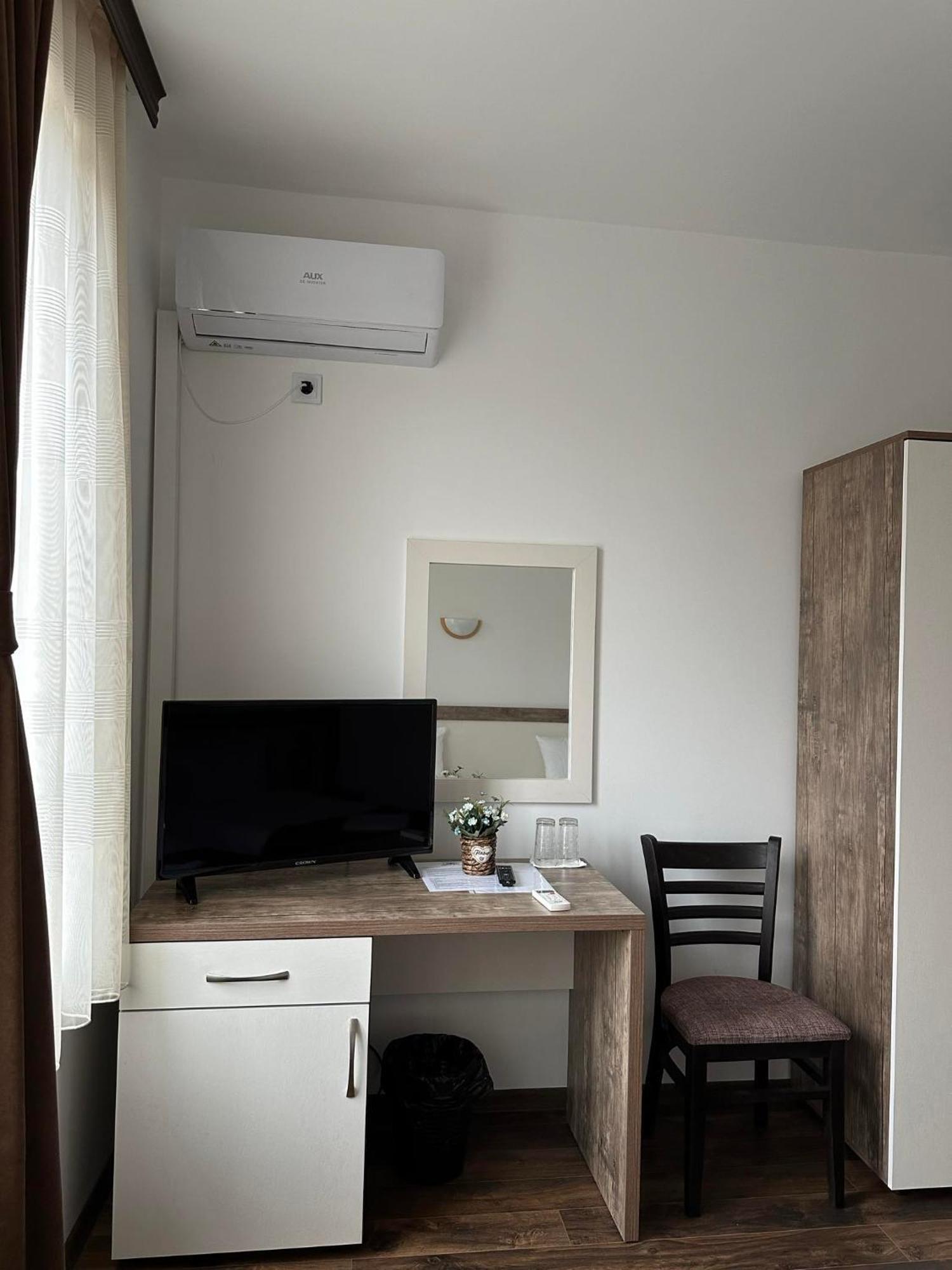 Бялата Къща Hotel Chakalarovo Eksteriør billede