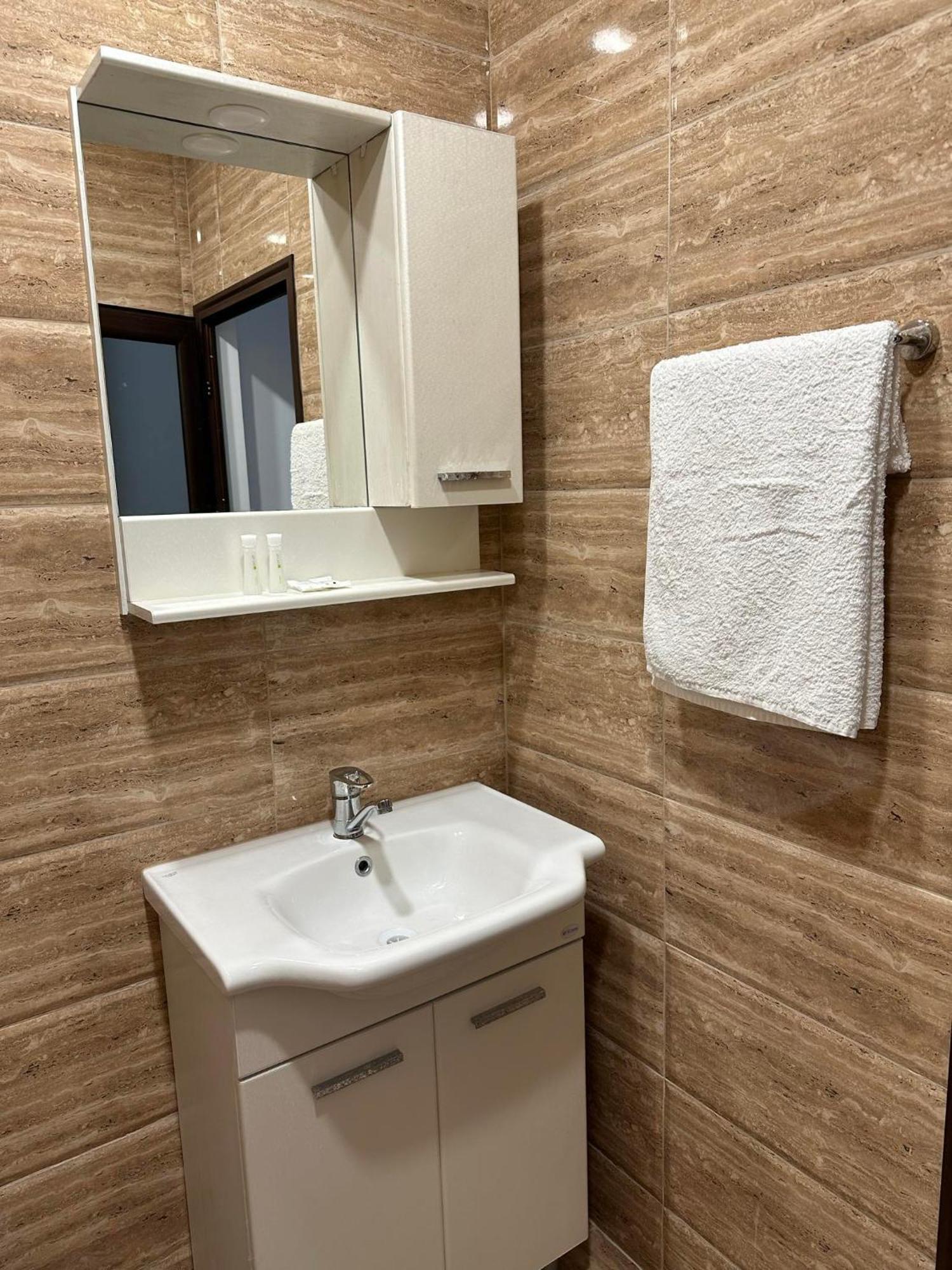 Бялата Къща Hotel Chakalarovo Eksteriør billede