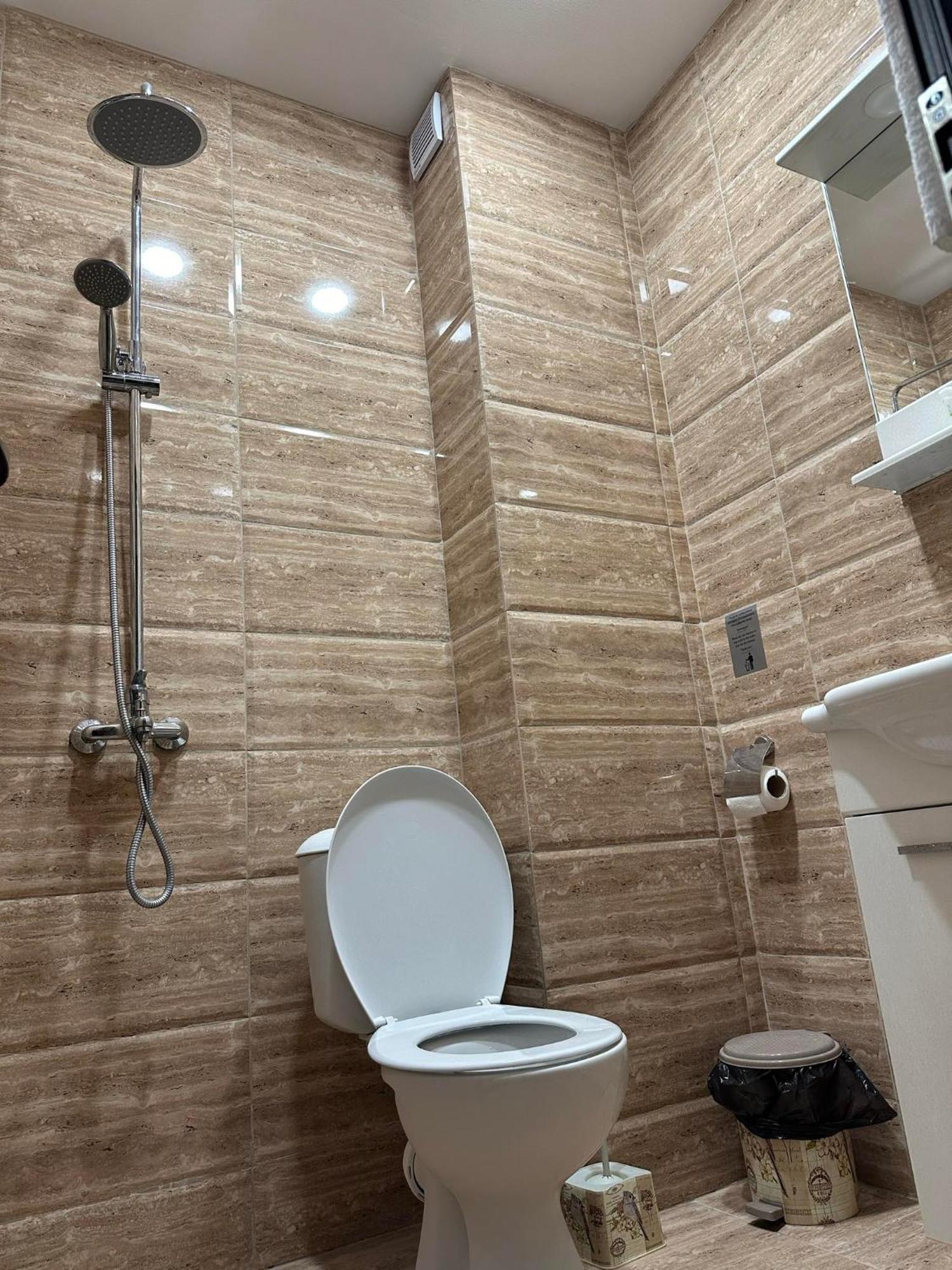 Бялата Къща Hotel Chakalarovo Eksteriør billede