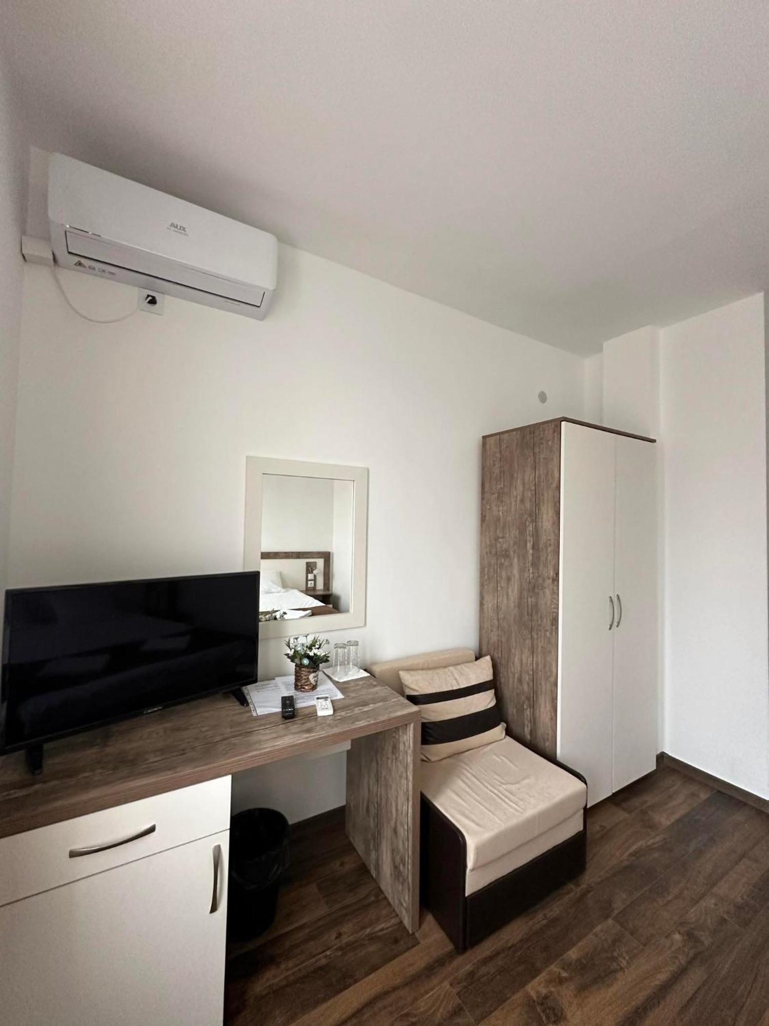 Бялата Къща Hotel Chakalarovo Eksteriør billede