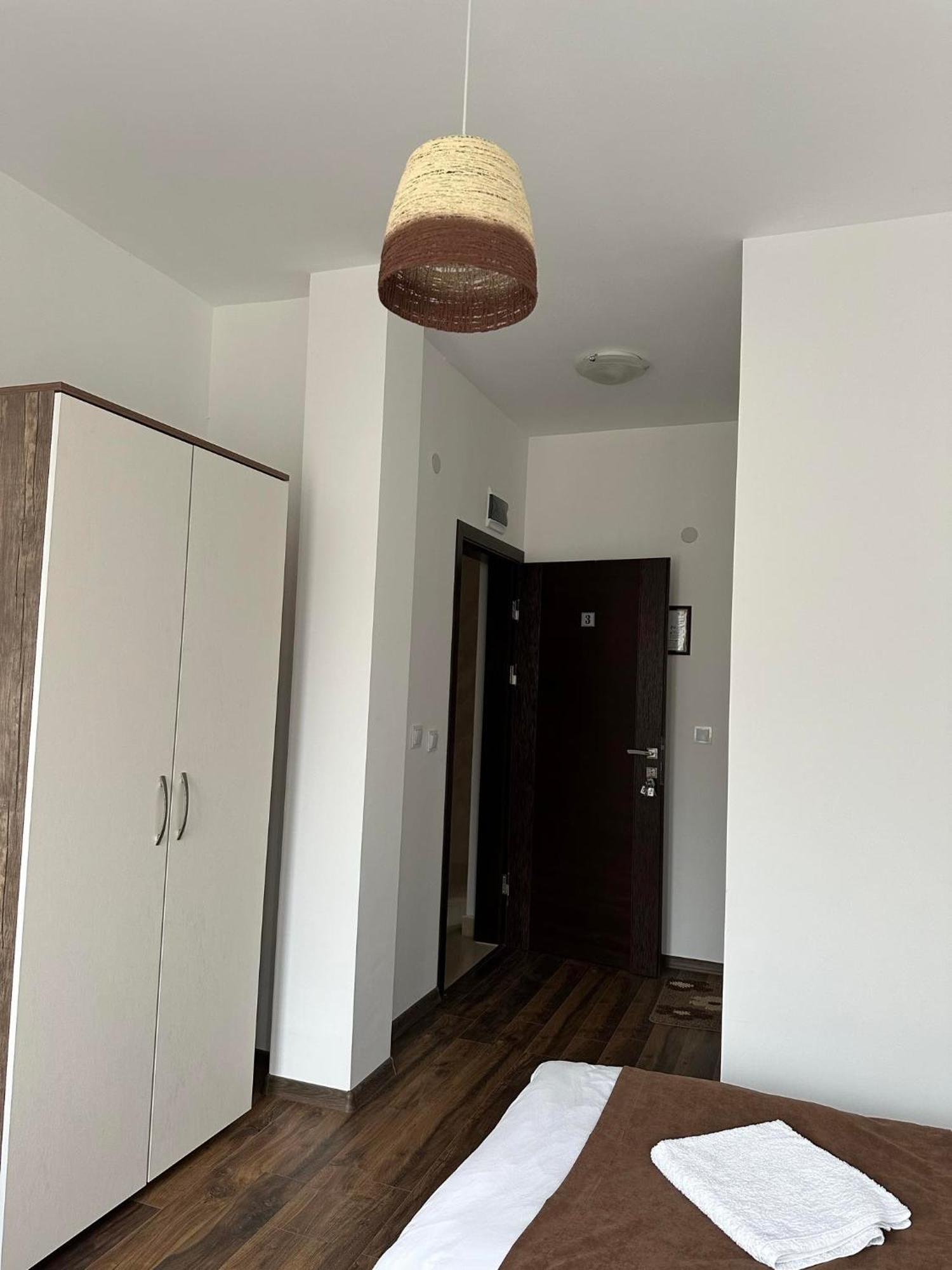 Бялата Къща Hotel Chakalarovo Eksteriør billede