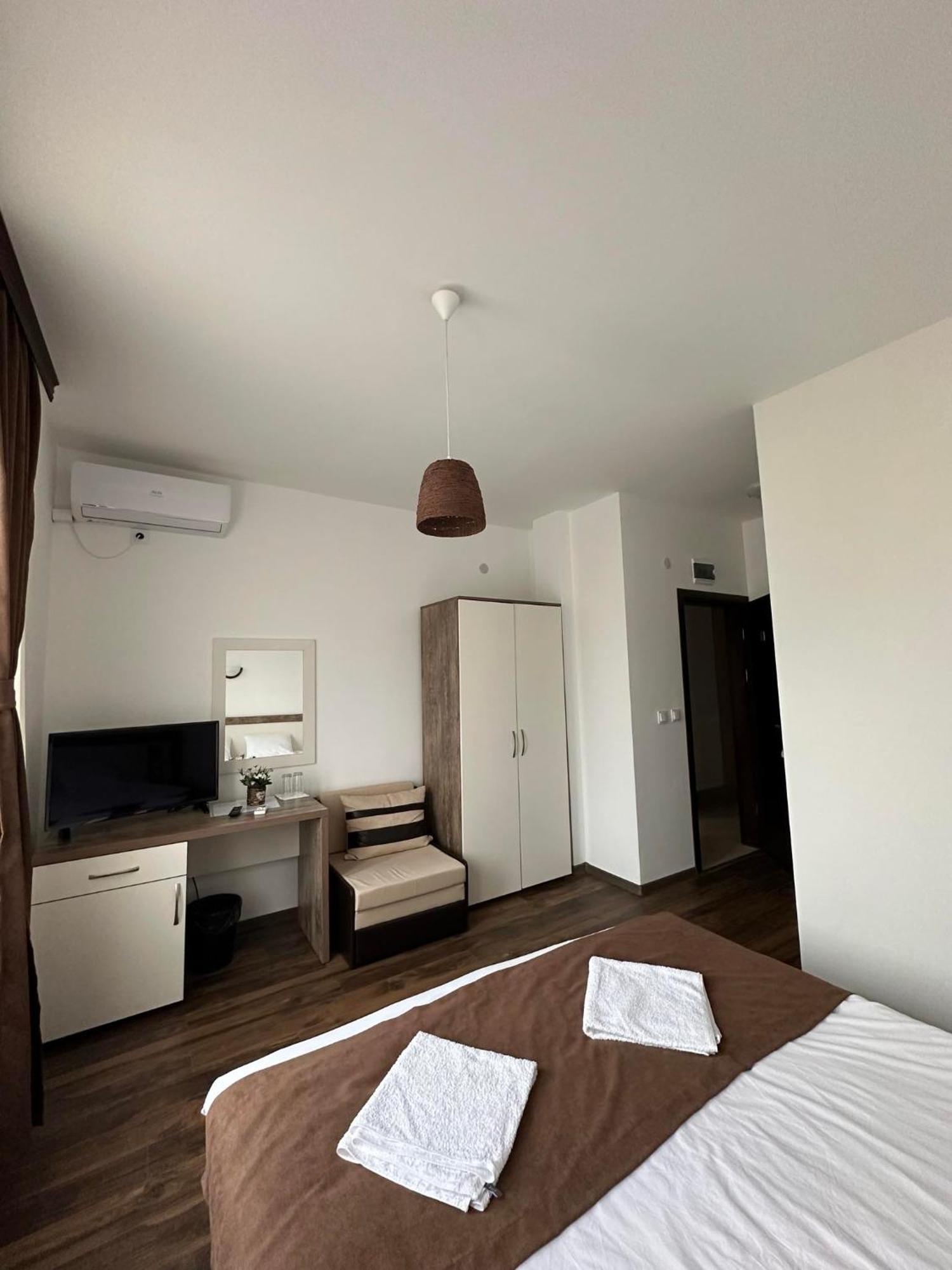 Бялата Къща Hotel Chakalarovo Eksteriør billede